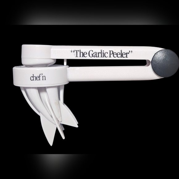 Vintage Chef'n "The Garlic Peeler" - Picture 1 of 5